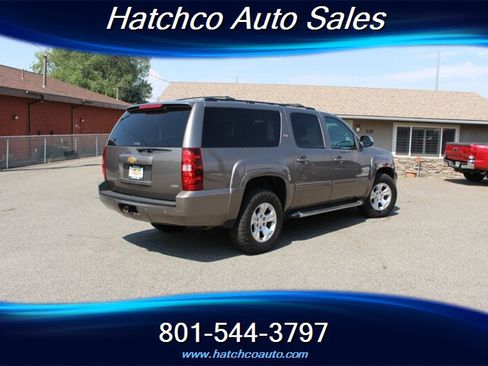 Used 2012 Chevrolet Suburban LT AWD/4WD image 5
