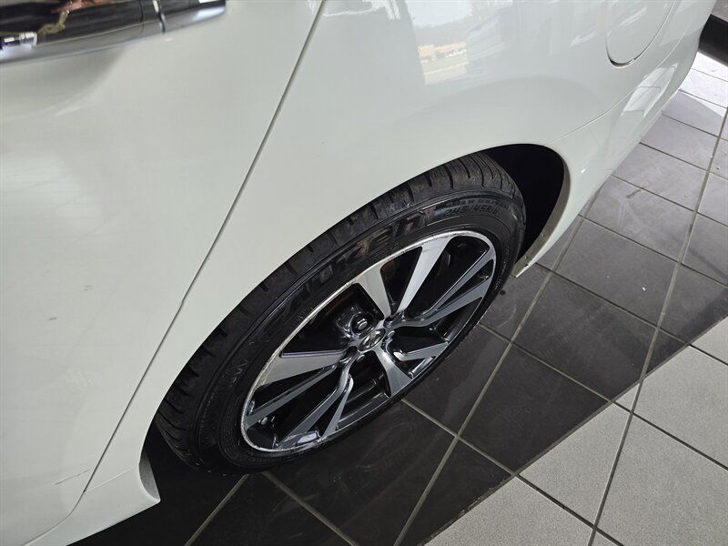 Used 2017 Nissan Maxima 3.5 SV FWD image 34