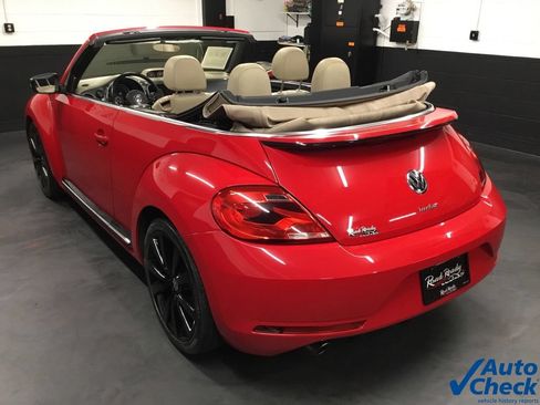 Used 2014 Volkswagen Beetle R-Line FWD image 7