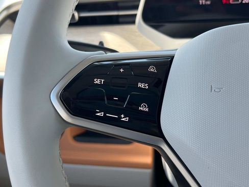 New 2025 Volkswagen ID. Buzz 1st Edition image 14