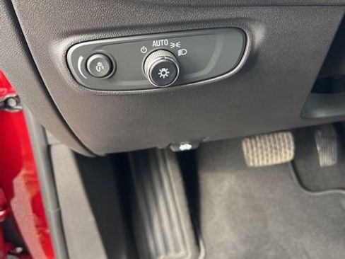 Used 2023 Chevrolet Equinox LT image 13