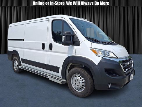 Used 2025 RAM ProMaster 2500 w/ U-Haul Equipment Group FWD image 1