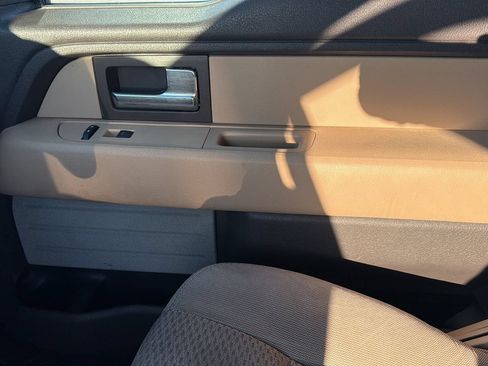 Used 2014 Ford F150 XLT w/ XLT Chrome Package RWD image 23