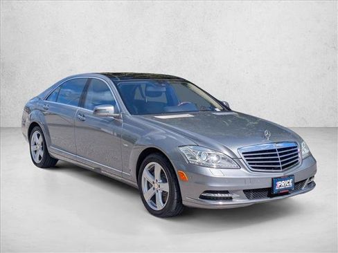 Used 2012 Mercedes-Benz S 550 4MATIC image 3