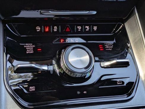New 2026 Jeep Grand Wagoneer 4WD image 17