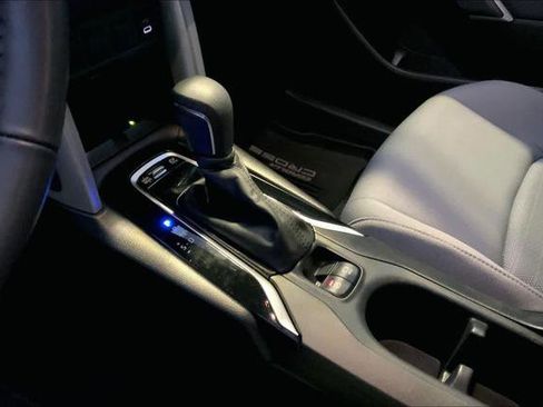 Certified 2024 Toyota Corolla Cross SE image 15