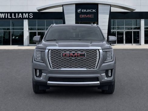 Used 2021 GMC Yukon XL Denali w/ Denali Premium Package AWD/4WD image 5