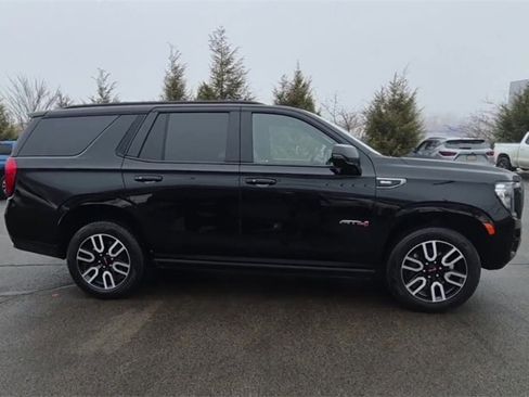 Used 2022 GMC Yukon AT4 image 2