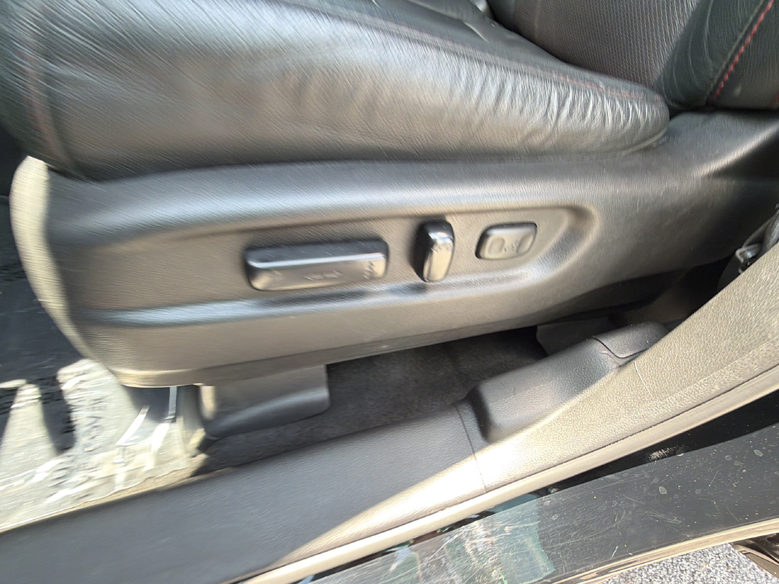 Used 2020 Honda Pilot Black Edition image 33