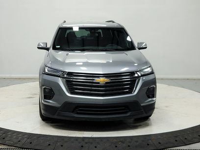 Used 2023 Chevrolet Traverse LT