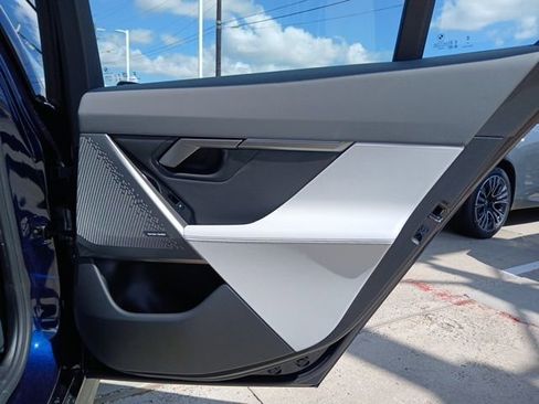 New 2026 BMW 530i 530i Loaner w/ M Sport Package image 11