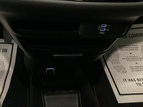 New 2026 Chrysler Pacifica Select image 30