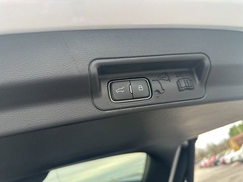 New 2026 Ford Explorer ST-Line w/ ST-Line Street Pack image 12