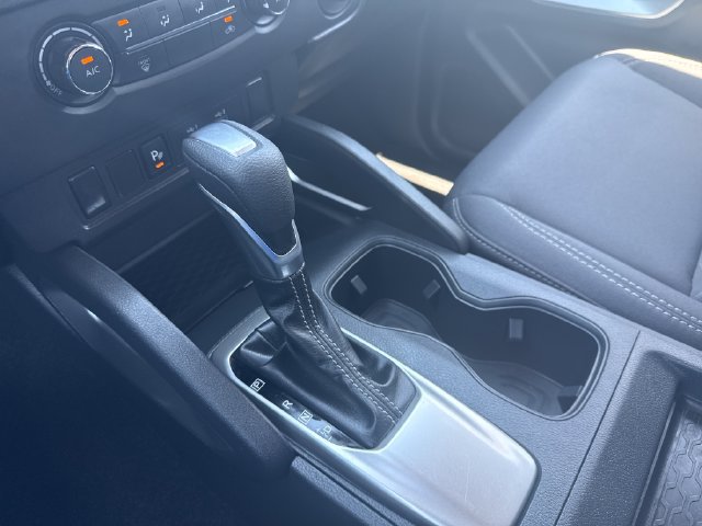 Certified 2025 Nissan Frontier SV RWD image 24