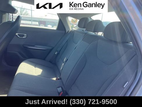 Certified 2025 Kia K4 LXS image 10
