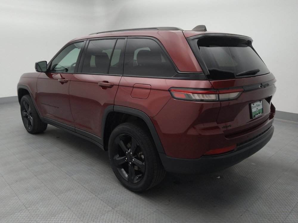 Used 2023 Jeep Grand Cherokee Altitude AWD/4WD image 5