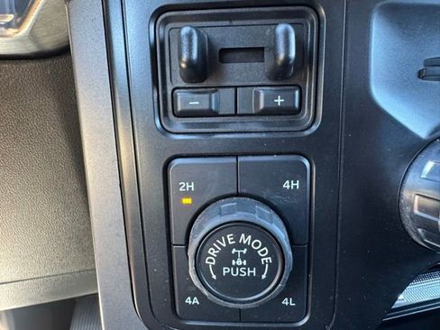 Used 2021 Ford F150 Lariat AWD/4WD image 31