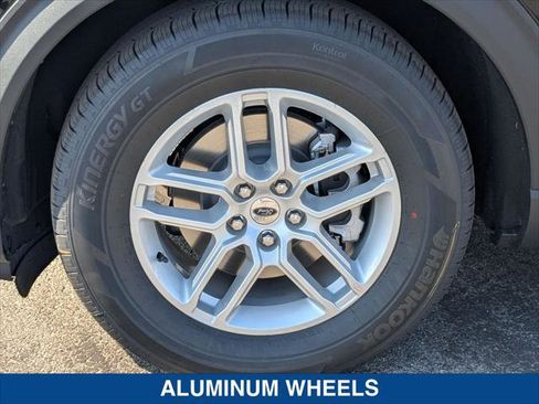 New 2026 Ford Explorer Active image 9