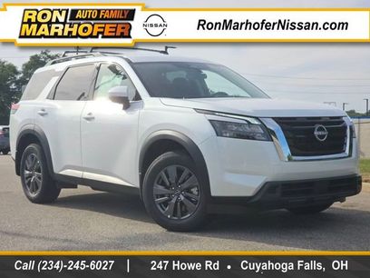 New 2025 Nissan Pathfinder SV w/ Cargo Package