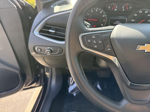 Used 2025 Chevrolet Malibu LT FWD image 19