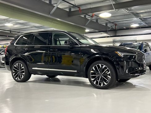 Used 2026 Volvo XC90 B6 Plus w/ Protection Package Premier AWD/4WD image 1