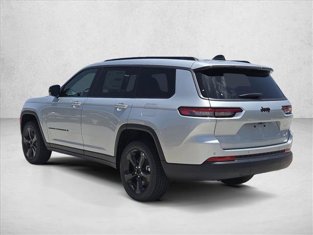 New 2026 Jeep Grand Cherokee L Limited w/ Limited Altitude Package RWD image 9