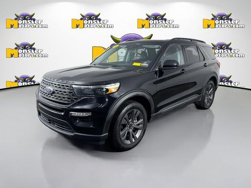 Used 2023 Ford Explorer XLT w/ XLT Sport Appearance Package AWD/4WD image 1