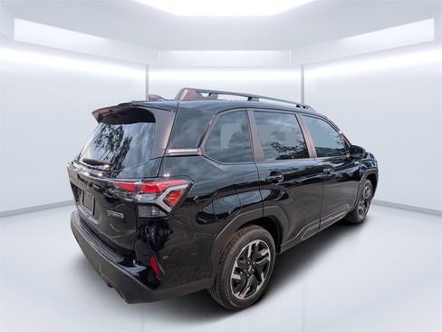 New 2025 Subaru Forester Limited image 3