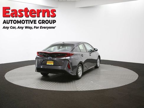 Used 2021 Toyota Prius Prime LE FWD image 38