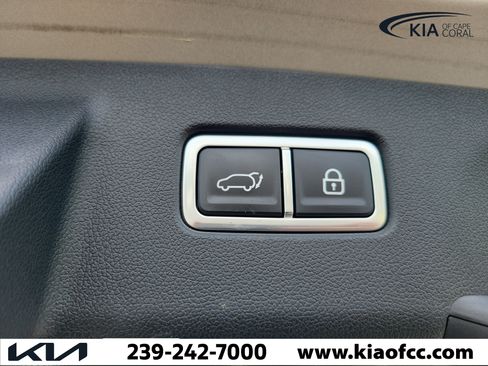 Used 2021 Kia Sorento SX AWD/4WD image 11