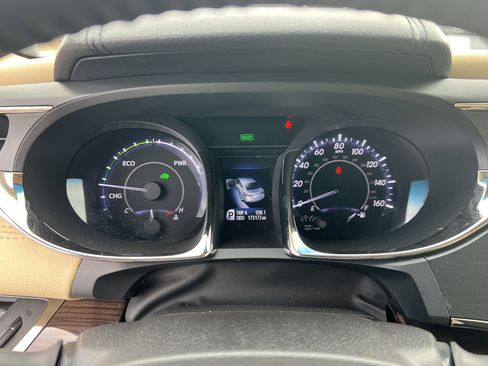 Used 2014 Toyota Avalon XLE Touring image 14