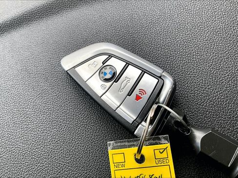 Used 2017 BMW 530i image 14