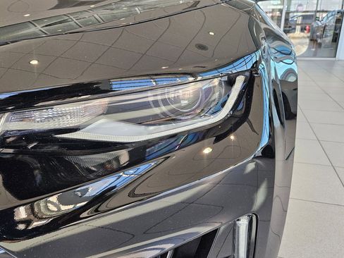 Used 2019 Chevrolet Camaro ZL1 image 10