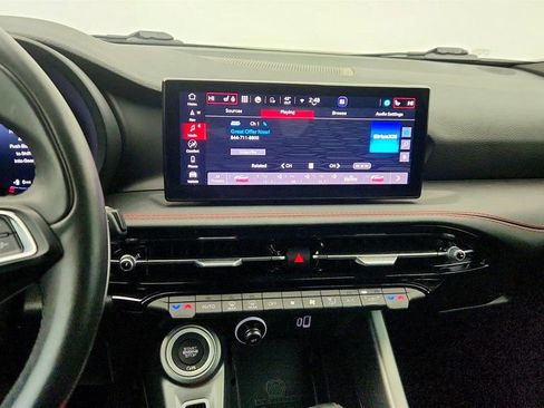 Used 2024 Dodge Hornet R/T Plus w/ Tech Pack Plus w/o Parking image 18