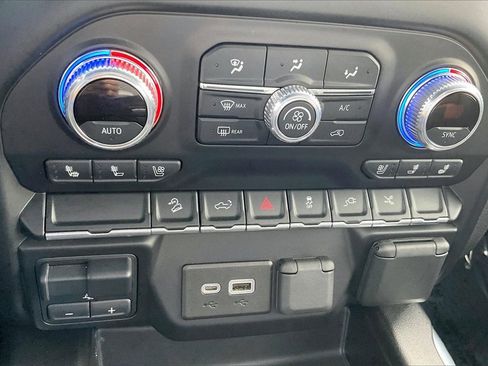 Used 2022 GMC Sierra 2500 AT4 w/ Gooseneck/5TH Wheel Package image 31