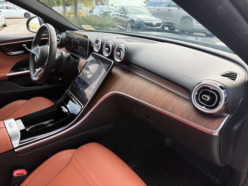 Used 2024 Mercedes-Benz C 300 4MATIC Sedan image 39