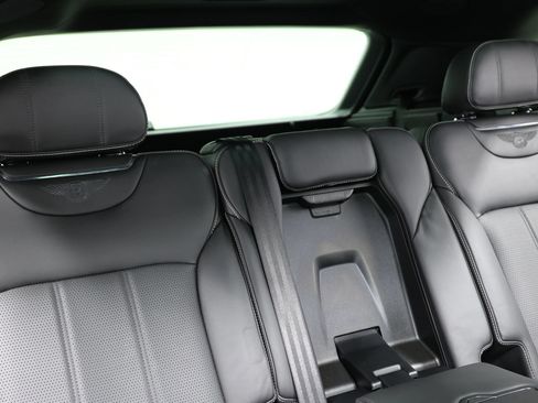 Used 2018 Bentley Bentayga Onyx Edition AWD/4WD image 91