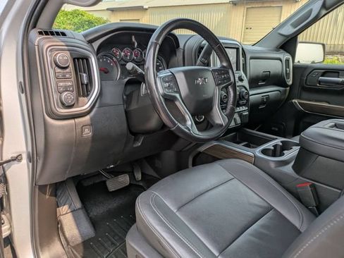 Used 2021 Chevrolet Silverado 1500 RST w/ Convenience Package II AWD/4WD image 8