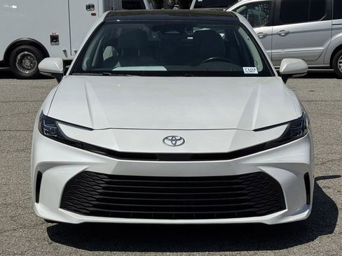 Used 2025 Toyota Camry XLE w/ Premium Package FWD image 2