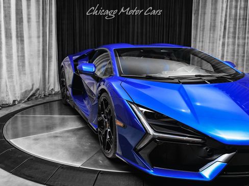 Used 2025 Lamborghini Revuelto image 45