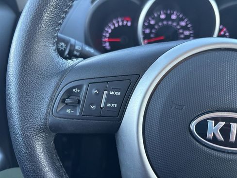 Used 2012 Kia Soul + image 15