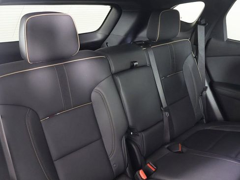 Used 2024 Chevrolet Blazer Premier w/ Enhanced Convenience Package FWD image 39