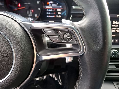 Used 2019 Porsche Macan AWD/4WD image 18