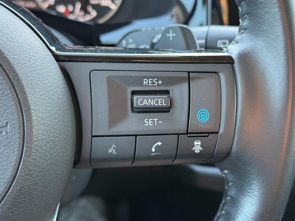 Used 2022 Nissan Pathfinder SV AWD/4WD image 36