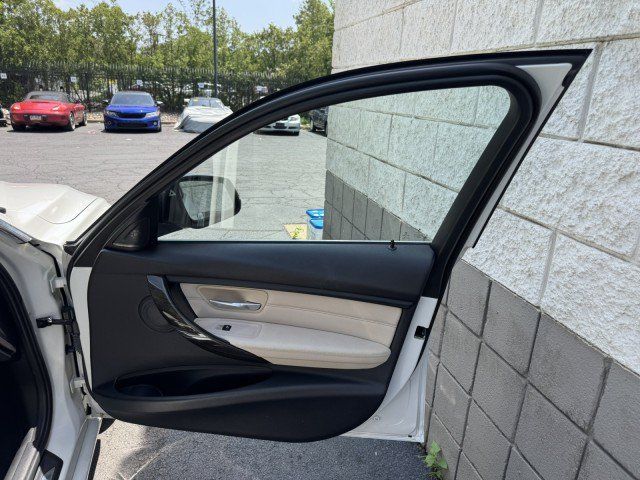 Used 2015 BMW 335i xDrive Sedan AWD/4WD image 36