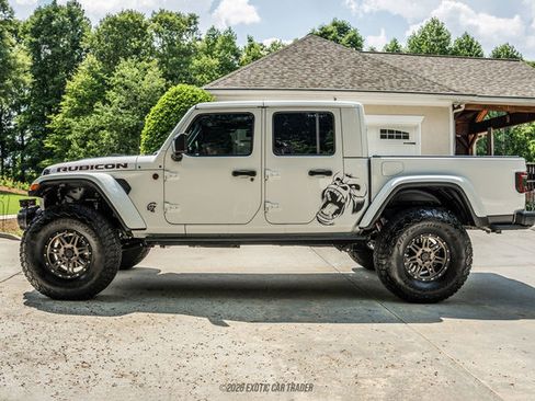 Used 2022 Jeep Gladiator Rubicon w/ LED Lighting Group AWD/4WD image 3