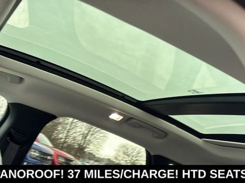 New 2026 Ford Escape SE FWD image 9