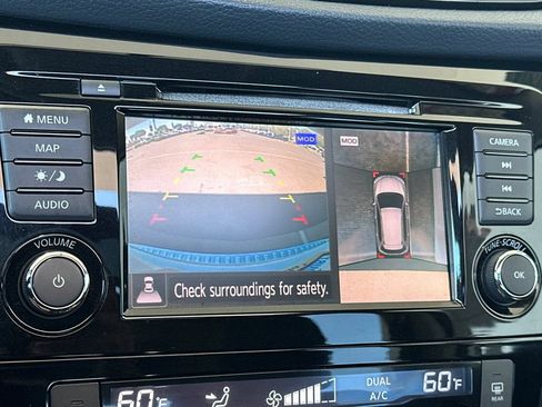 Used 2018 Nissan Rogue SV w/ Sun & Sound Touring Package FWD image 19
