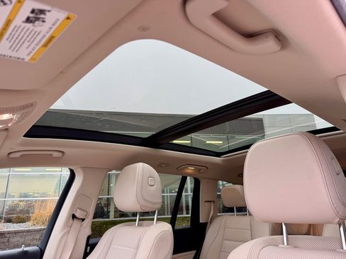 Used 2022 Mercedes-Benz GLS 450 4MATIC image 28