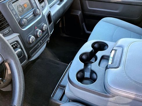 Used 2015 RAM 1500 Express RWD image 16
